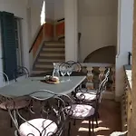 Апартаменты Maghetti - Modernized Flat In Historic Palazzo In The Center Of *