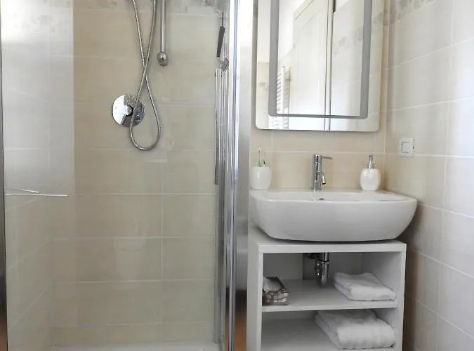 Maghetti - Modernized Flat In Historic Palazzo In The Center Of Appartamento *