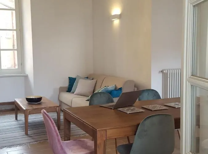 Maghetti - Modernized Flat In Historic Palazzo In The Center Of