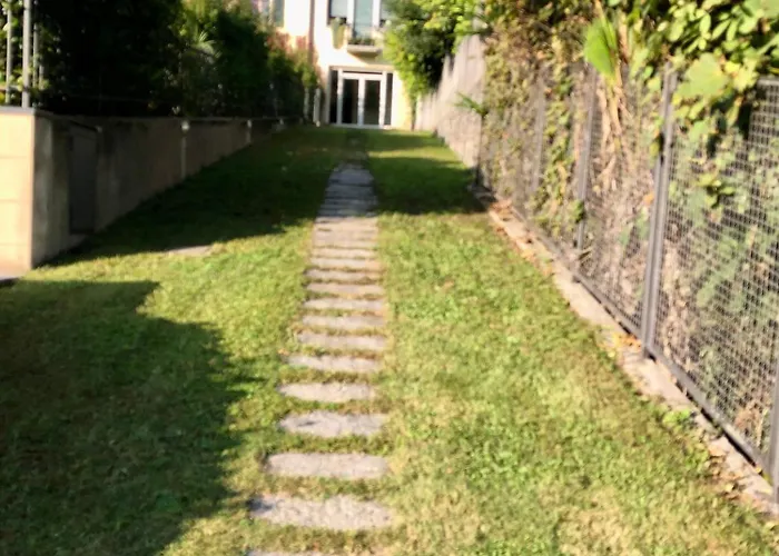 Maghetti - Modernized Flat In Historic Palazzo In The Center Of * Luino