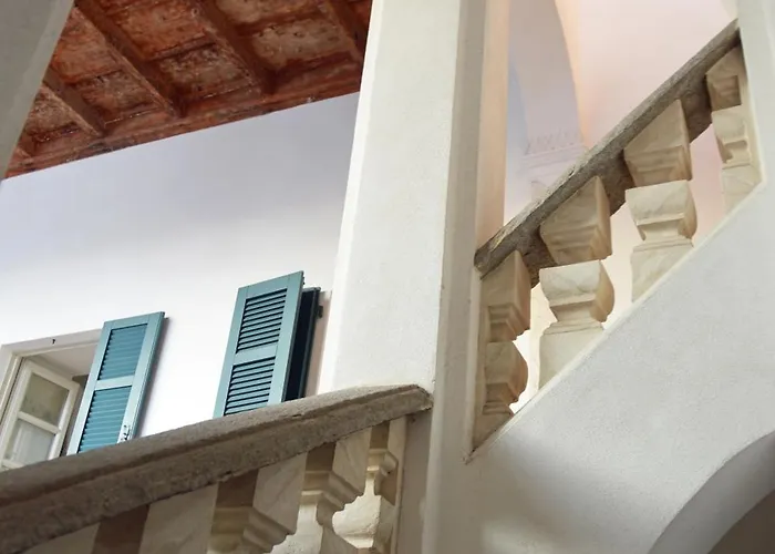 Maghetti - Modernized Flat In Historic Palazzo In The Center Of