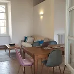 Maghetti - Modernized Flat In Historic Palazzo In The Center Of
