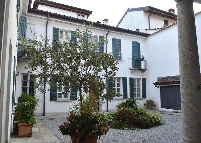 Maghetti - Modernized Flat In Historic Palazzo In The Center Of 아파트